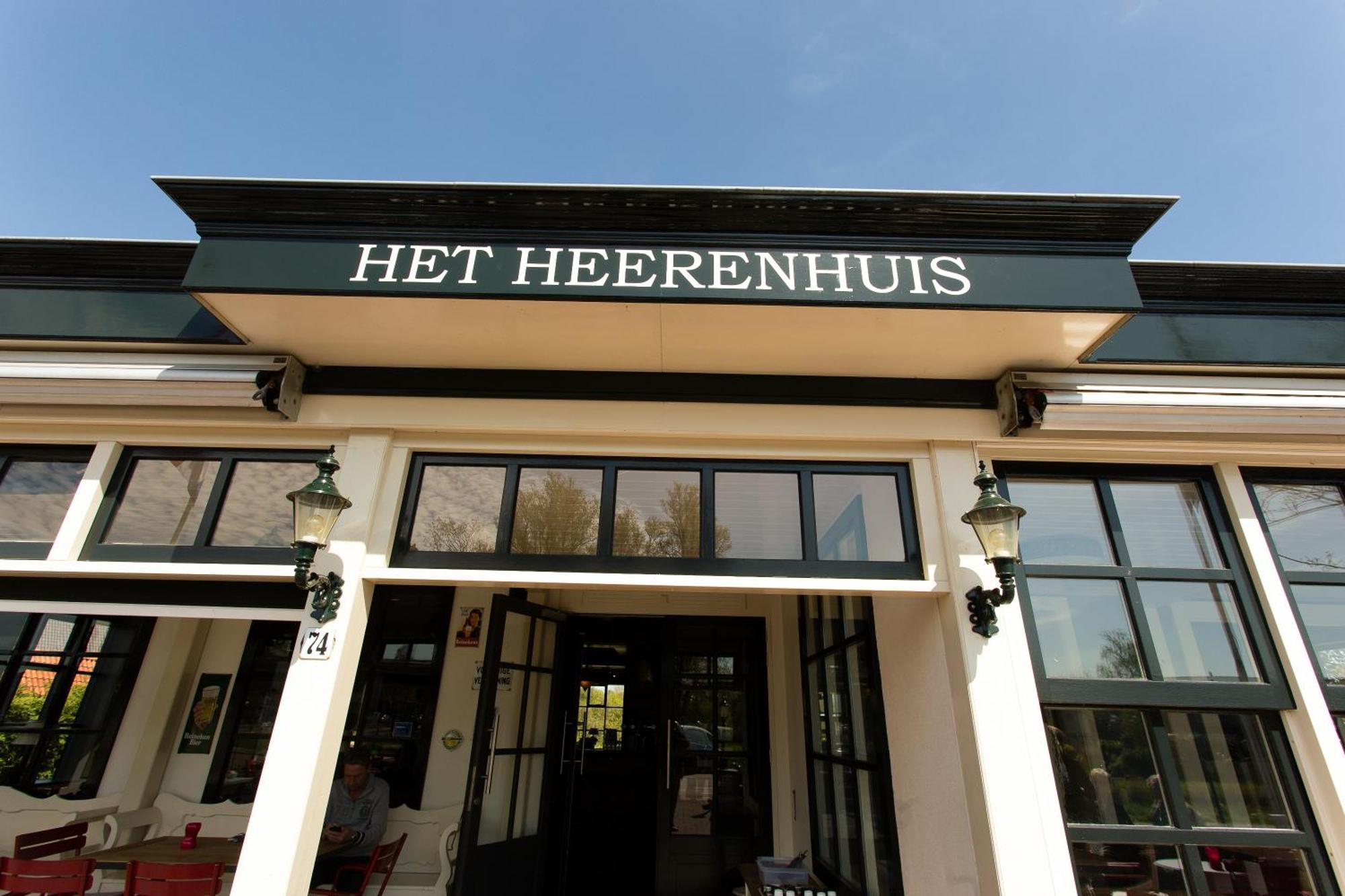 Cafe Brasserie Het Heerenhuis Alojamento de Acomodação e Pequeno-almoço 3*