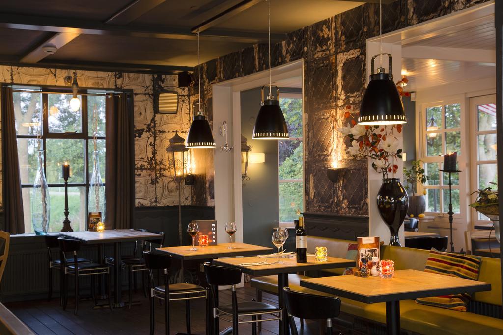 Alojamento de Acomodação e Pequeno-almoço Cafe Brasserie Het Heerenhuis Het Kalf