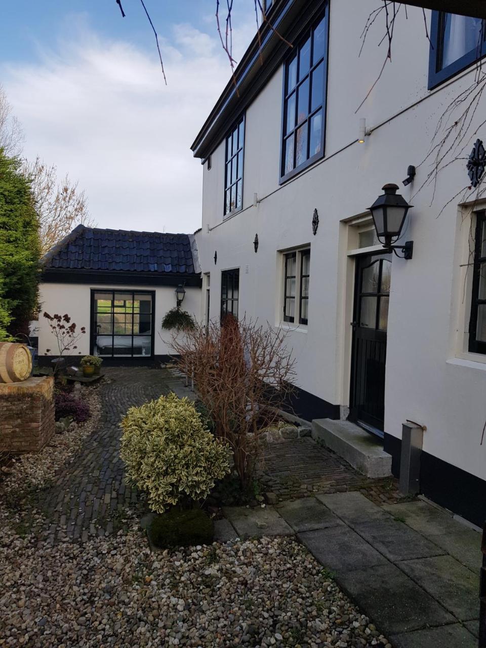 Cafe Brasserie Het Heerenhuis 3*